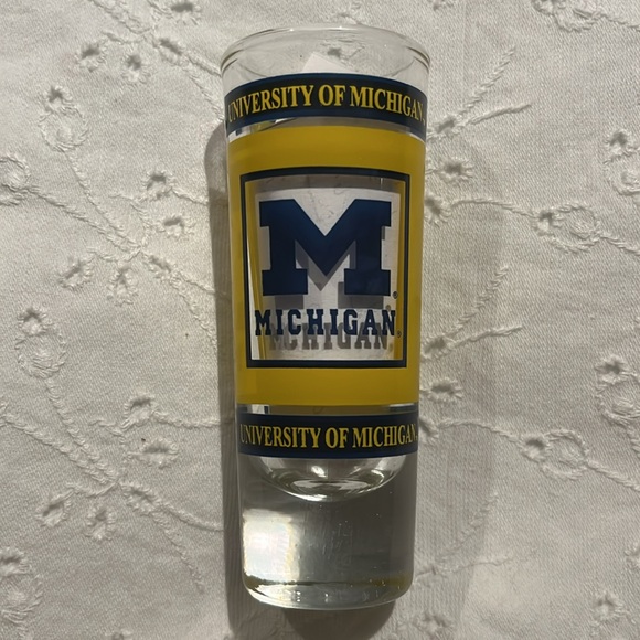 New University Of Michigan Tall Shooter Shot Glass NWT - Picture 10 of 10